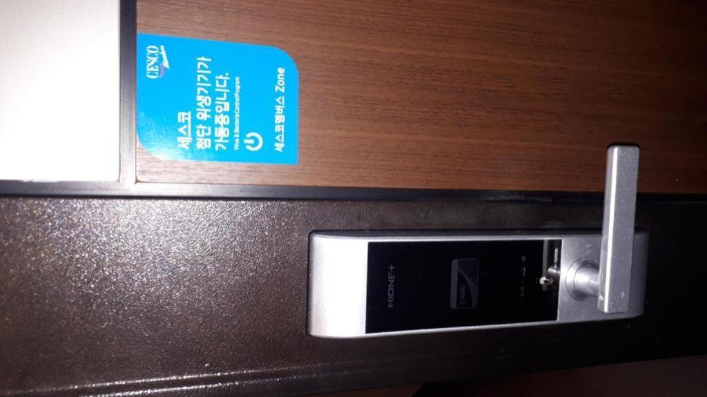 Geoje A-Plus Hotel Екстериор снимка