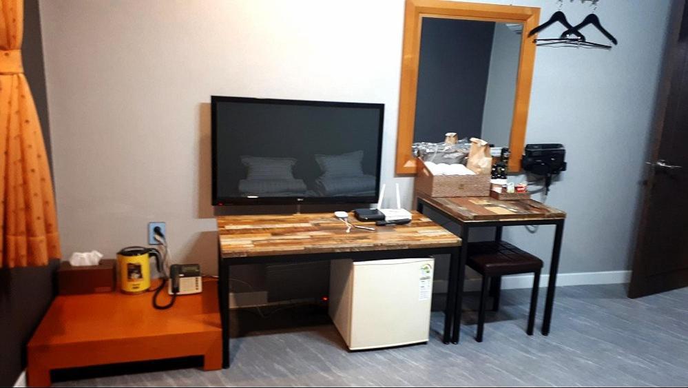 Geoje A-Plus Hotel Екстериор снимка
